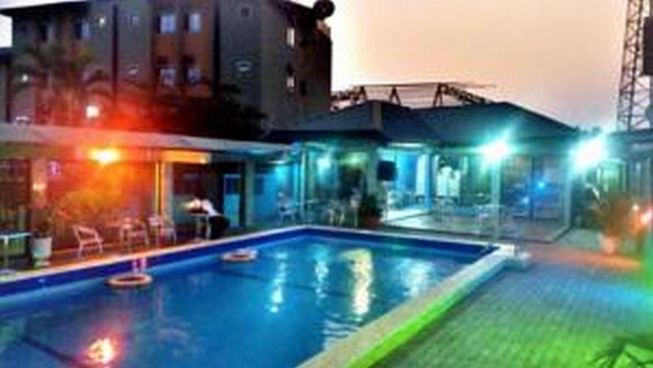 Room In Lodge - Londa Hotel And Suites Port Harcourt Exterior foto